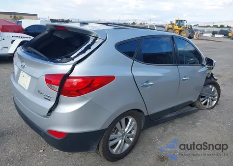 2013 Hyundai Tucson Limited z USA, uszkodzony, nr VIN KM8JU3AC3DU766446